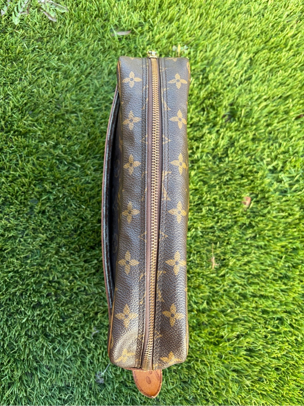 Authentic Louis Vuitton Monogram Vintage 1995 Clutch Purse Nice Shape 11”x 7” - Picture 9 of 13